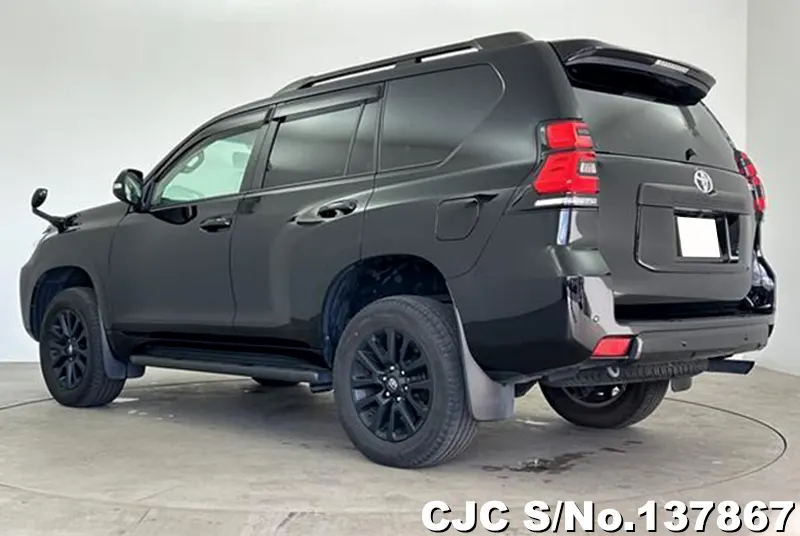 Toyota Land Cruiser Prado in Black for Sale Image 1