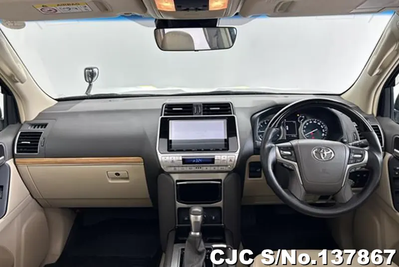 Toyota Land Cruiser Prado in Black for Sale Image 2