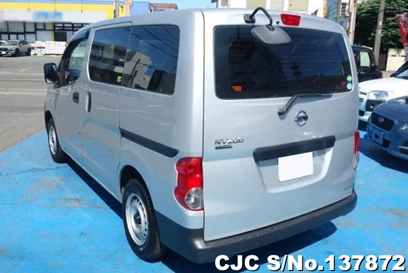 Nissan NV200 in Silver for Sale Image 1