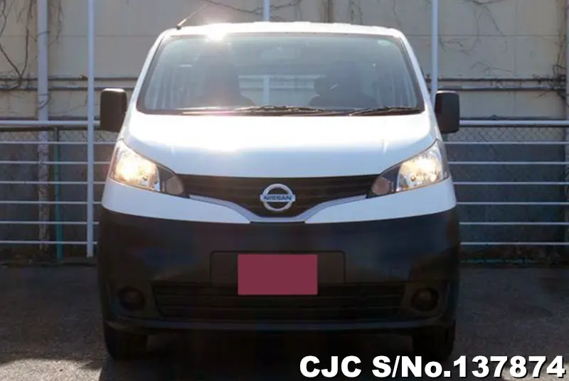Nissan NV200 in White for Sale Image 3