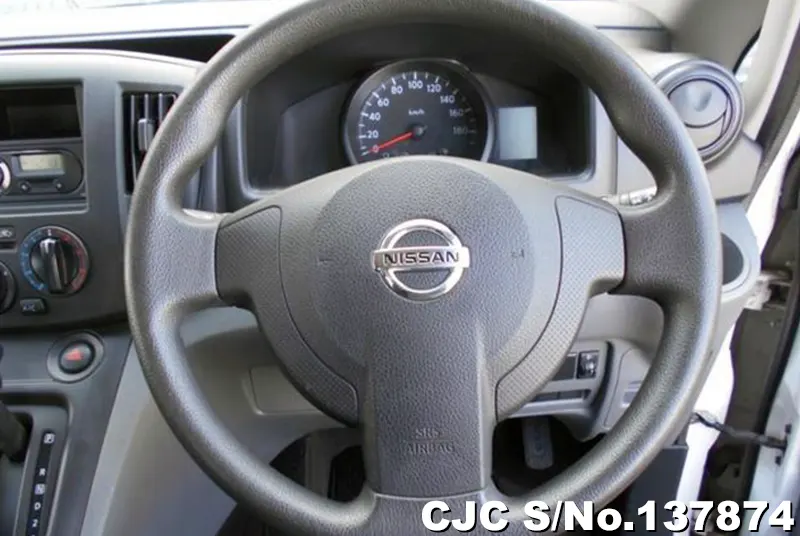 Nissan NV200 in White for Sale Image 15