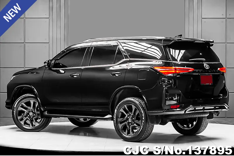 Toyota Fortuner in Black for Sale Image 1