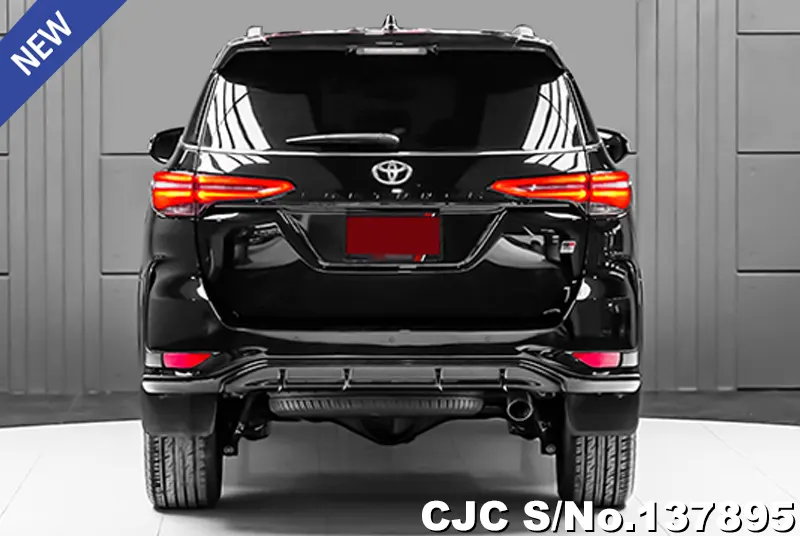 Toyota Fortuner in Black for Sale Image 5