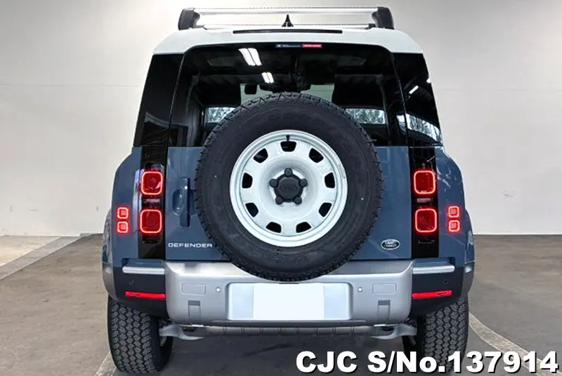 Land Rover Defender in Gray for Sale Image 3