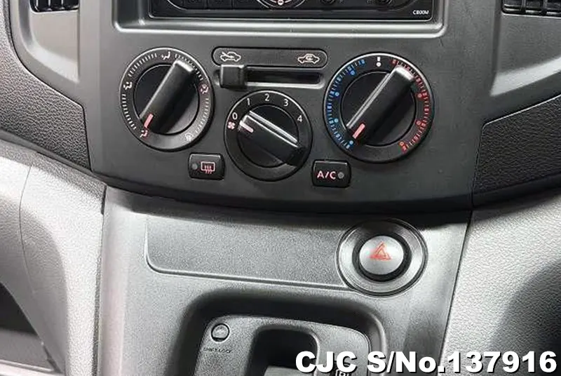 Nissan NV200 in Black for Sale Image 8