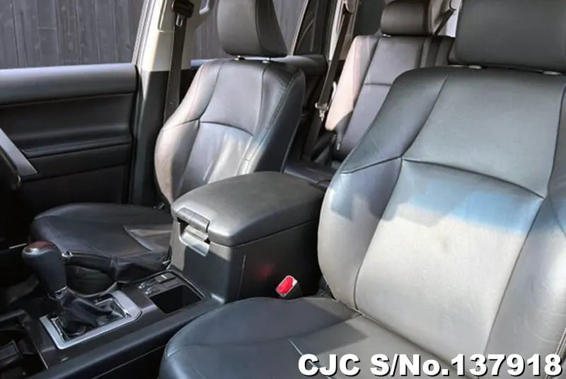Toyota Land Cruiser Prado in Black for Sale Image 10