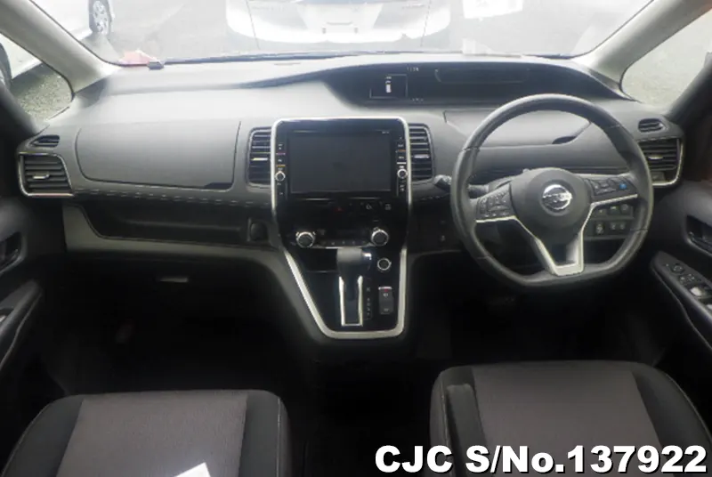 Nissan Serena in Black for Sale Image 5