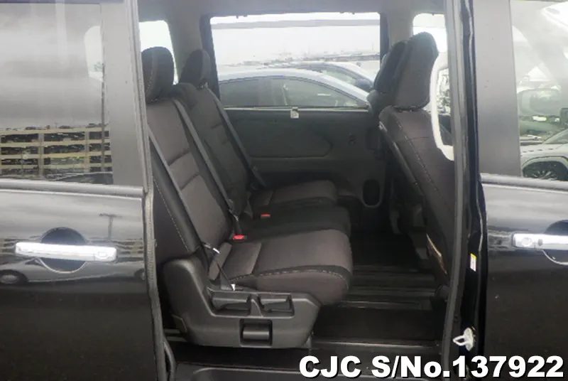 Nissan Serena in Black for Sale Image 7
