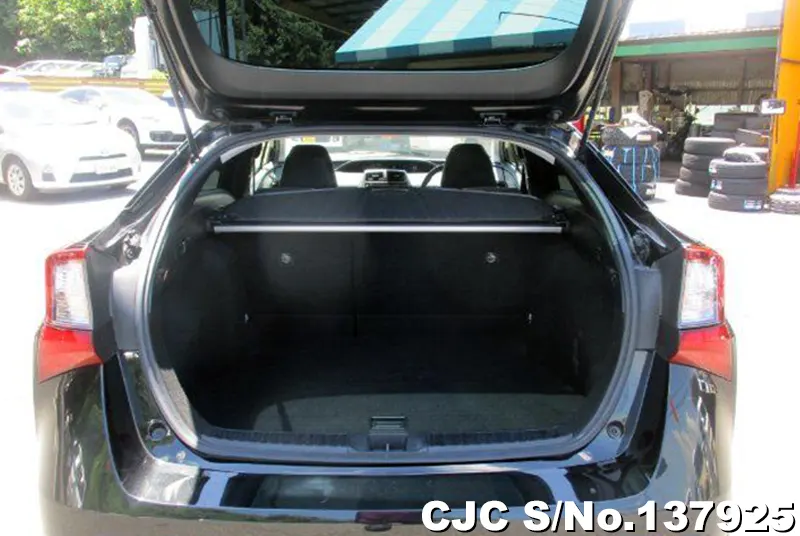 Toyota Prius in Black for Sale Image 3
