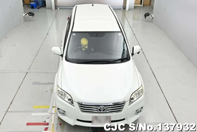 Toyota Vanguard in White for Sale Image 4