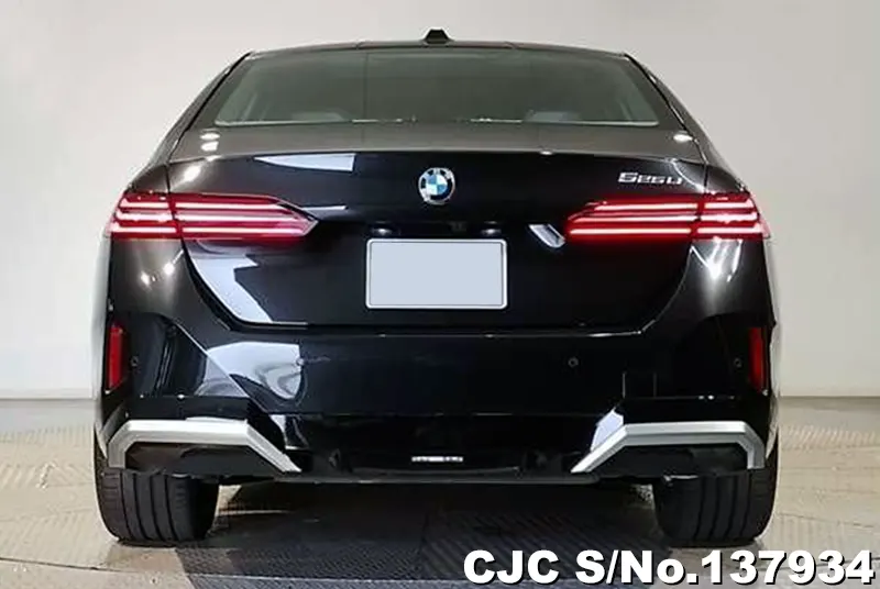 BMW 5 Series in Black for Sale Image 4