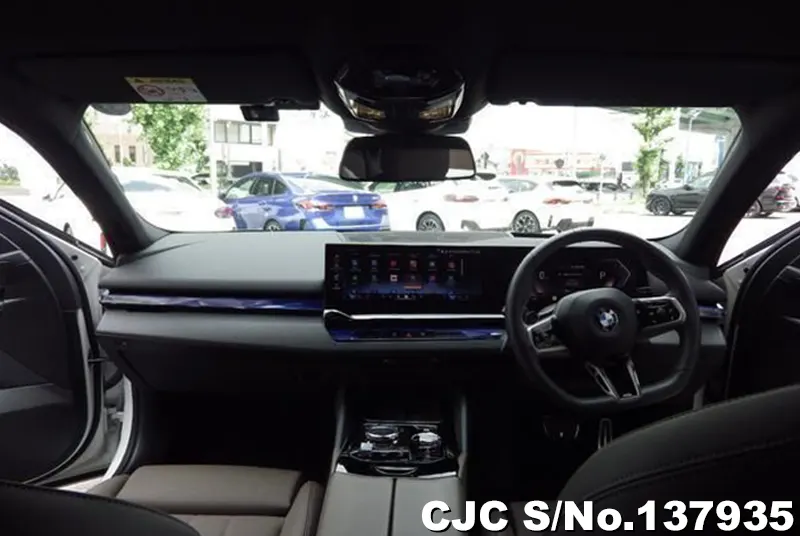 BMW 5 Series in White for Sale Image 3