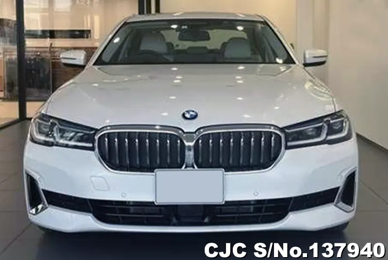 BMW 5 Series in White for Sale Image 2