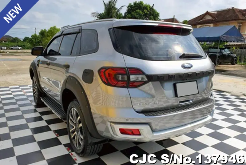 Ford Everest in Silver for Sale Image 1