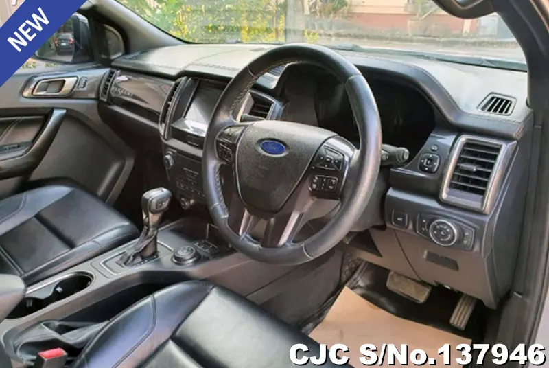 Ford Everest in Silver for Sale Image 8