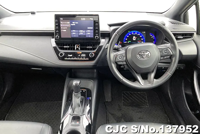 Toyota Corolla Touring in Black for Sale Image 9
