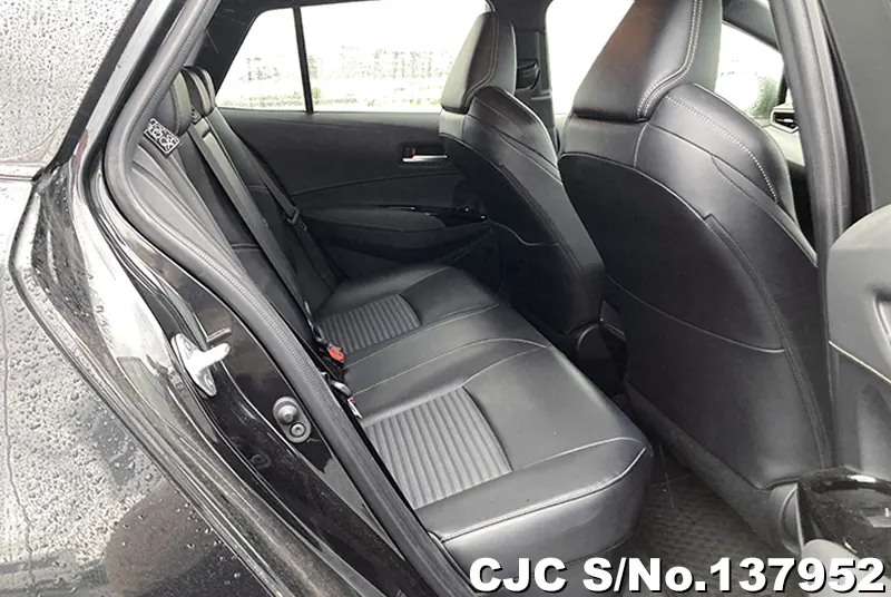Toyota Corolla Touring in Black for Sale Image 11