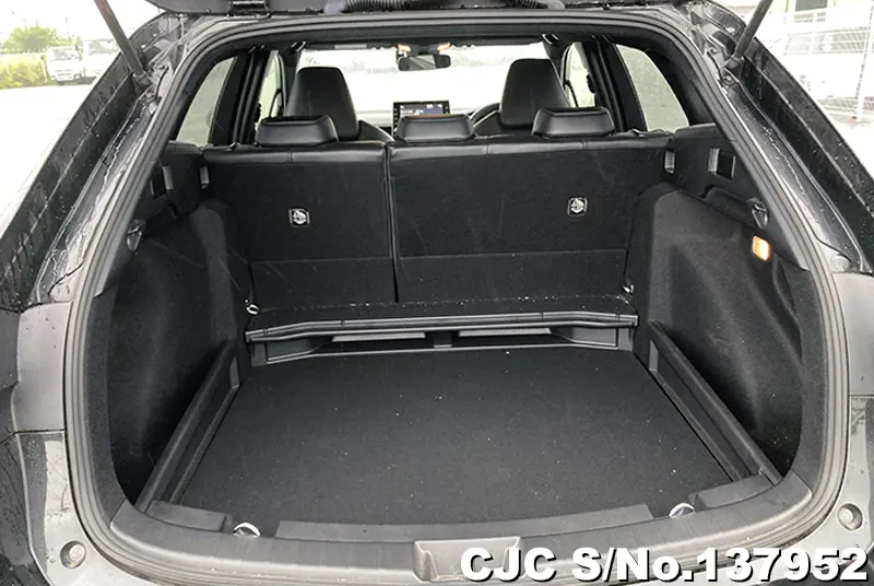 Toyota Corolla Touring in Black for Sale Image 8