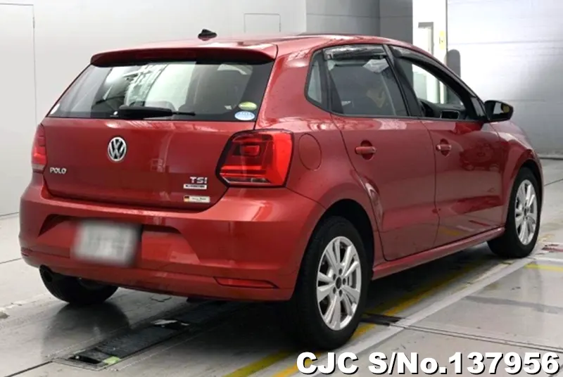 Volkswagen Polo in Red for Sale Image 2