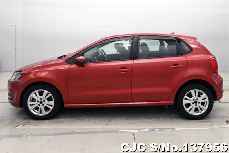 Volkswagen Polo in Red for Sale Image 5