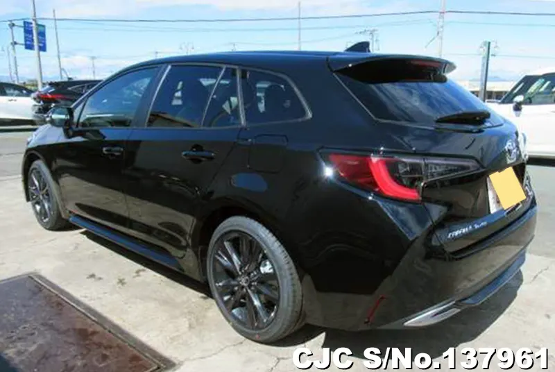 Toyota Corolla Touring in Black for Sale Image 1