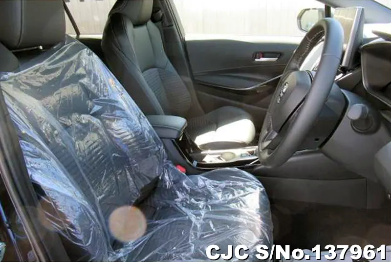 Toyota Corolla Touring in Black for Sale Image 9