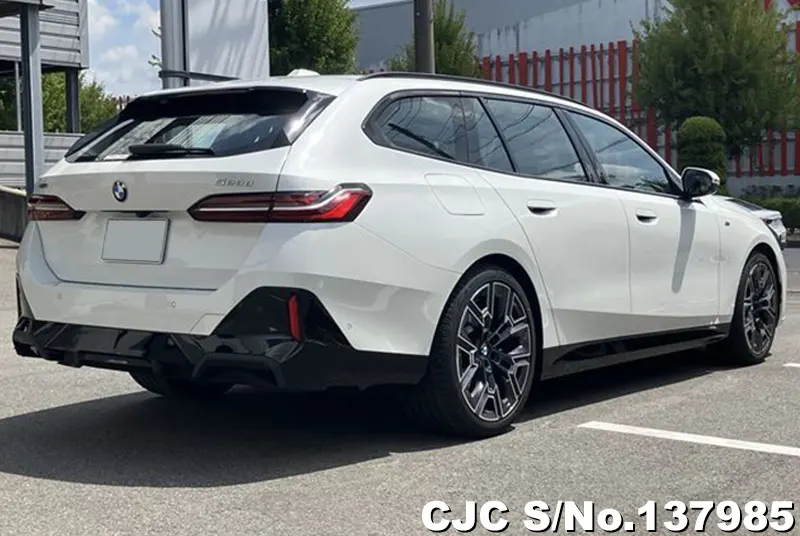 BMW 5 Series in White for Sale Image 2
