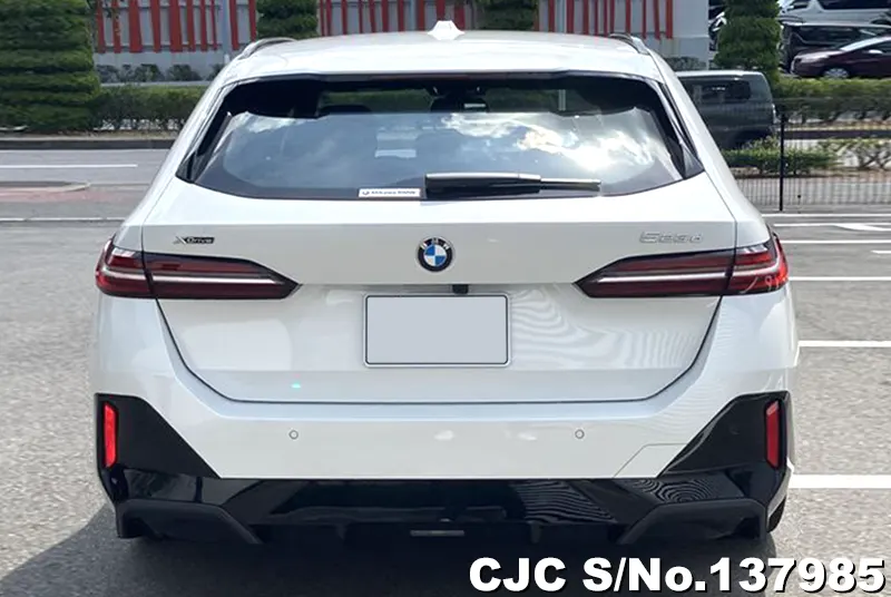BMW 5 Series in White for Sale Image 5
