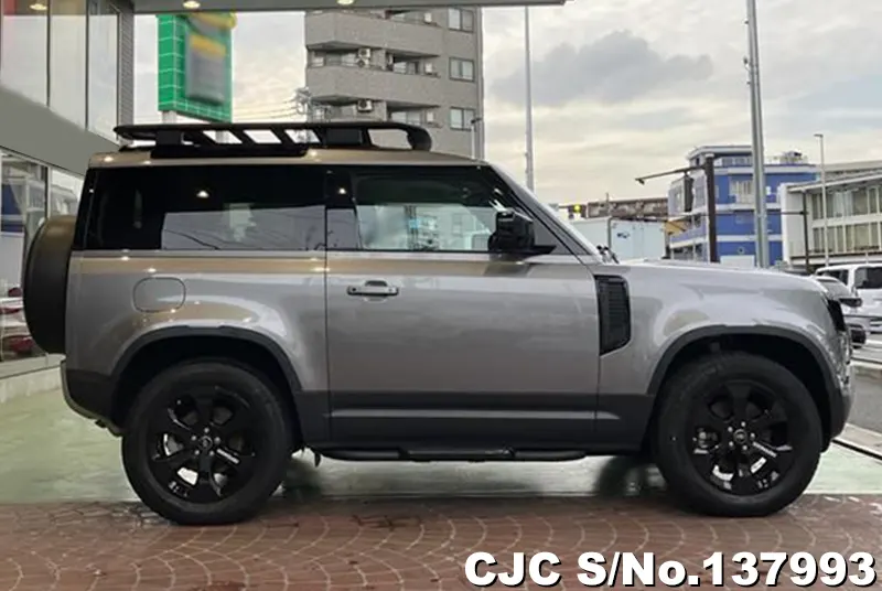 Land Rover Defender in Gun Metallic for Sale Image 6