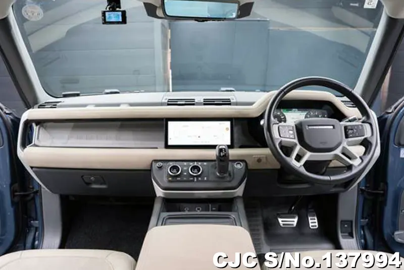 Land Rover Defender in Gray for Sale Image 7
