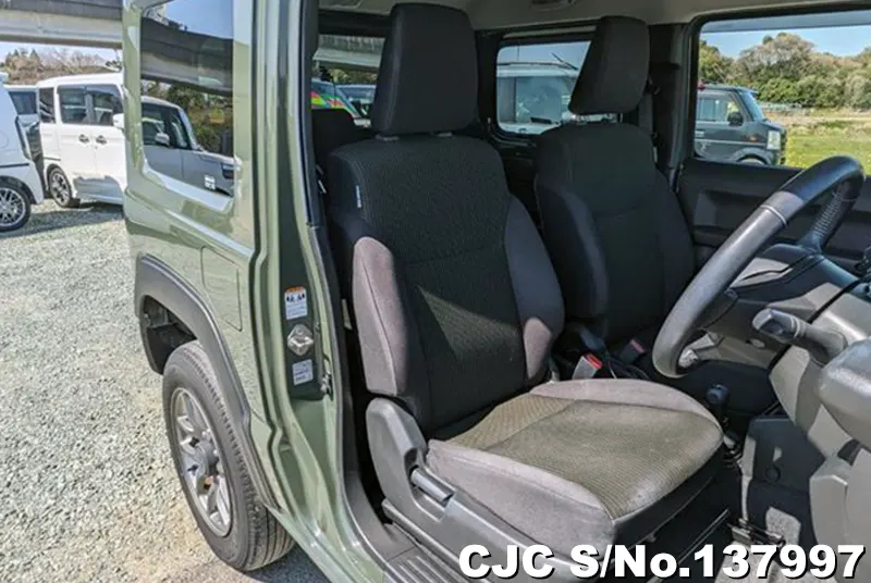 Suzuki Jimny in Green for Sale Image 11