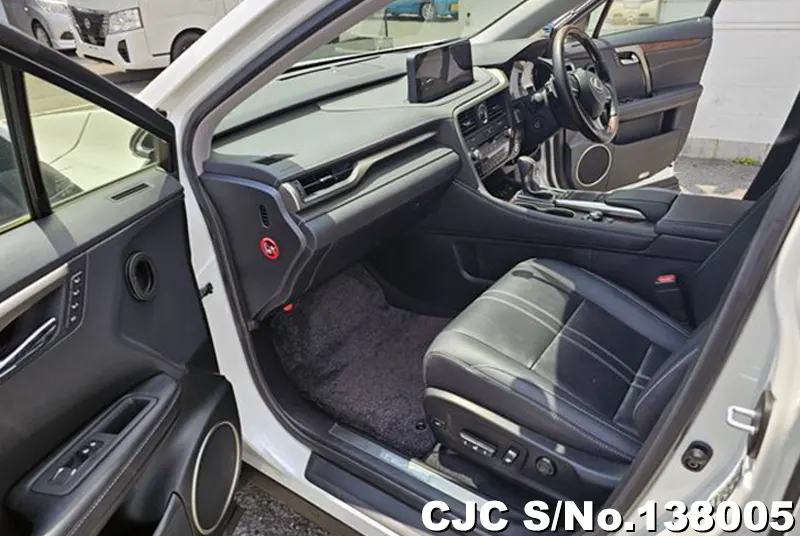 Lexus RX 300 in White for Sale Image 7