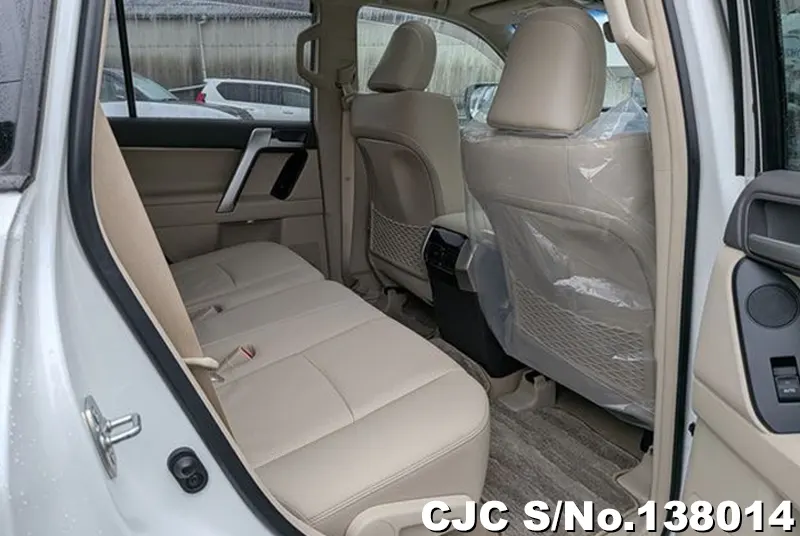 Toyota Land Cruiser Prado in Pearl for Sale Image 13
