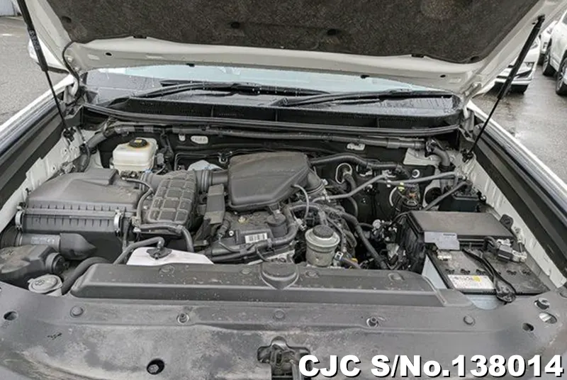 Toyota Land Cruiser Prado in Pearl for Sale Image 21