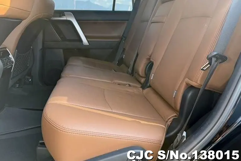 Toyota Land Cruiser Prado in Black for Sale Image 13