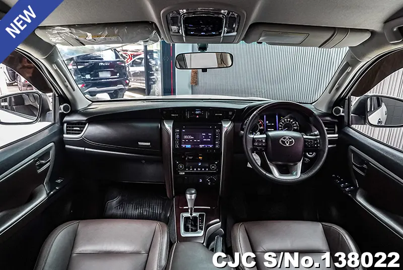 Toyota Fortuner in White for Sale Image 7