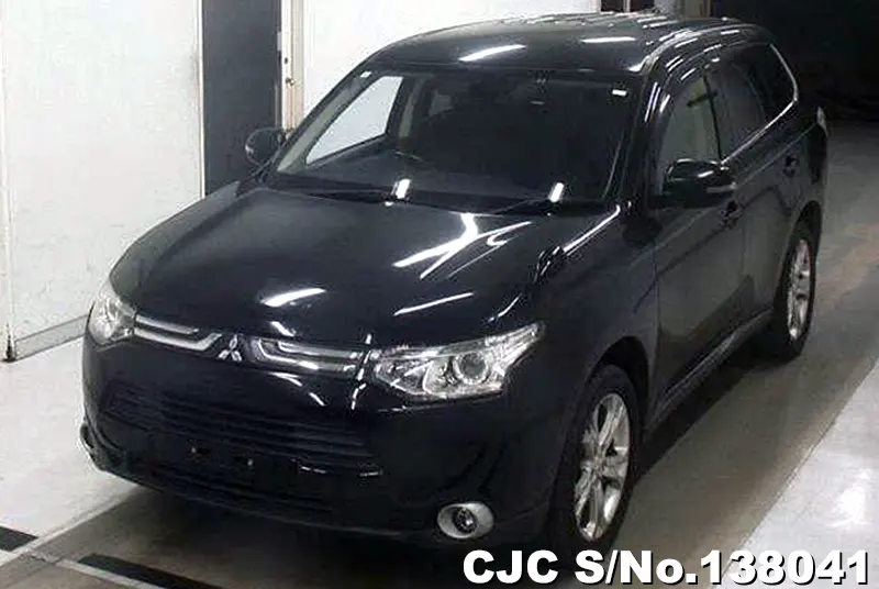 Mitsubishi Outlander in Black for Sale Image 3
