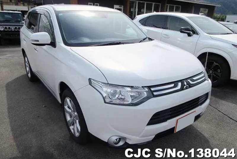 Mitsubishi / Outlander 2013