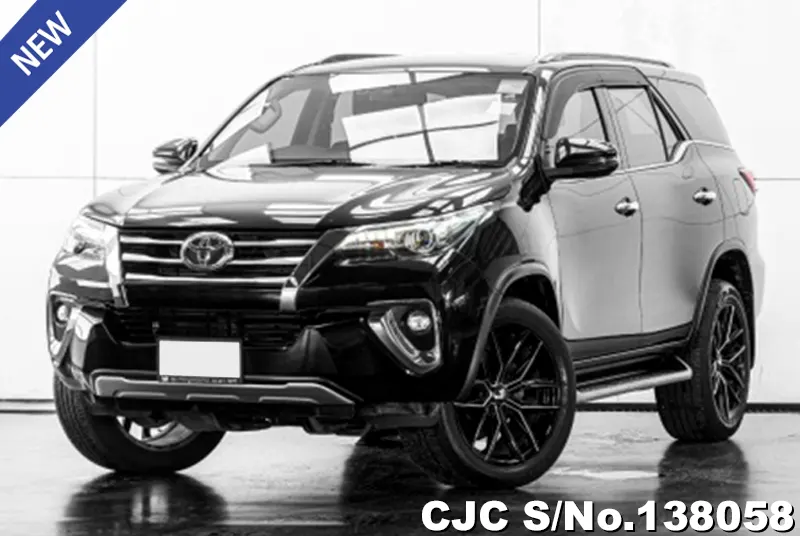 Toyota Fortuner in Black for Sale Image 3