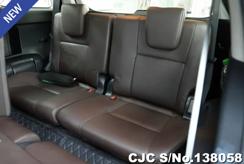 Toyota Fortuner in Black for Sale Image 10