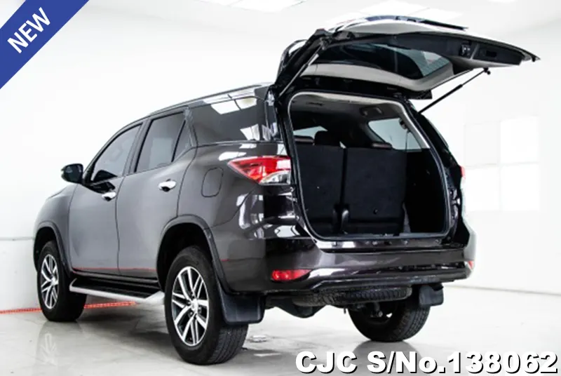 Toyota Fortuner in Black for Sale Image 4