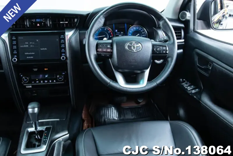 Toyota Fortuner in Black for Sale Image 6