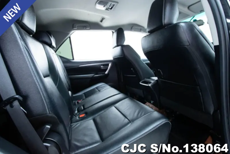 Toyota Fortuner in Black for Sale Image 7