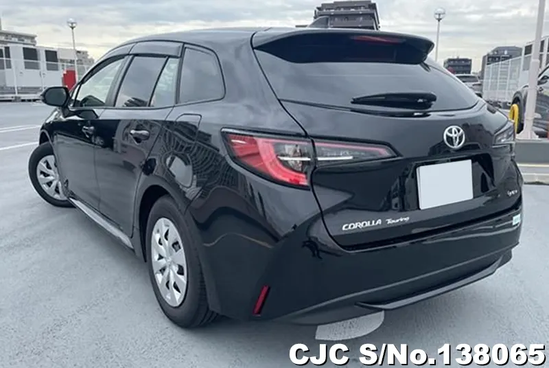 Toyota Corolla Touring in Black for Sale Image 1
