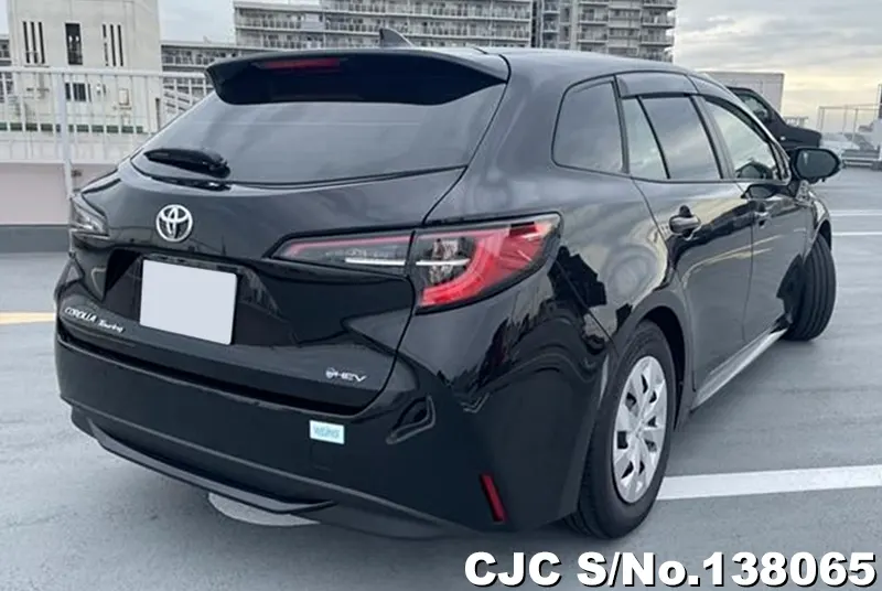 Toyota Corolla Touring in Black for Sale Image 2