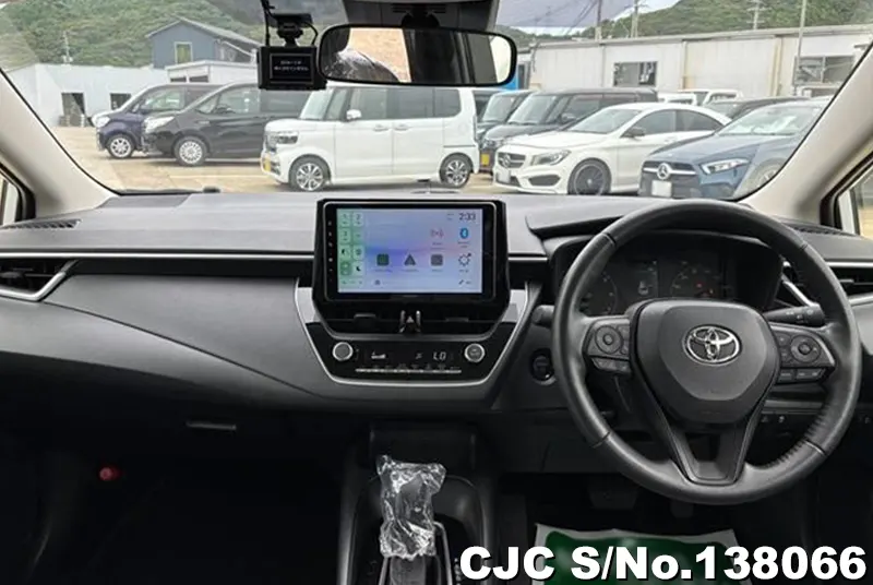Toyota Corolla Touring in White for Sale Image 7