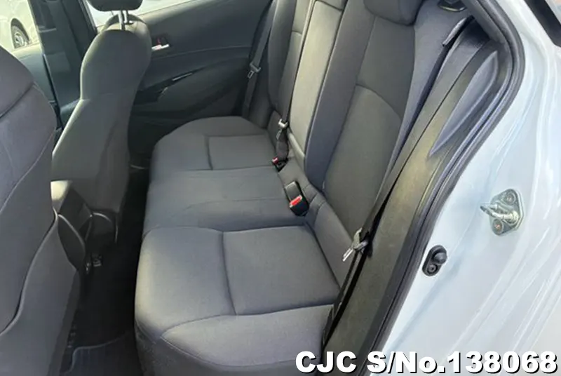 Toyota Corolla Touring in White for Sale Image 8