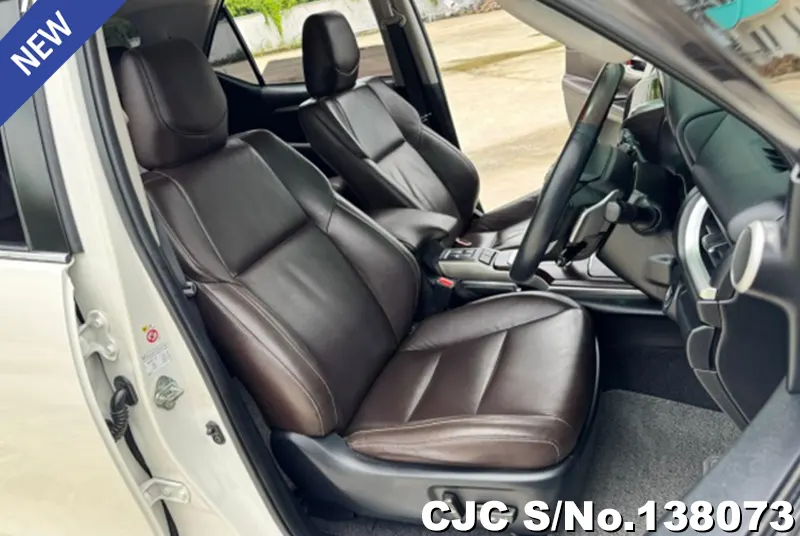 Toyota Fortuner in White for Sale Image 7