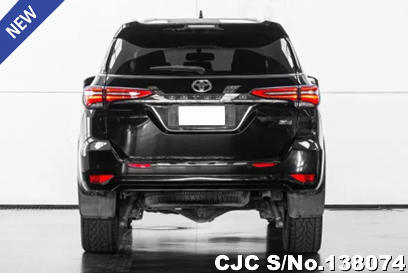 Toyota Fortuner in Black for Sale Image 5
