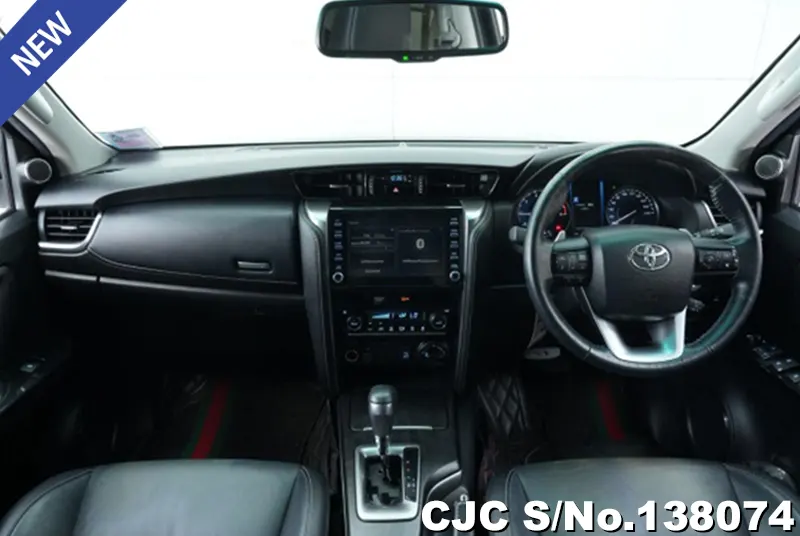 Toyota Fortuner in Black for Sale Image 7